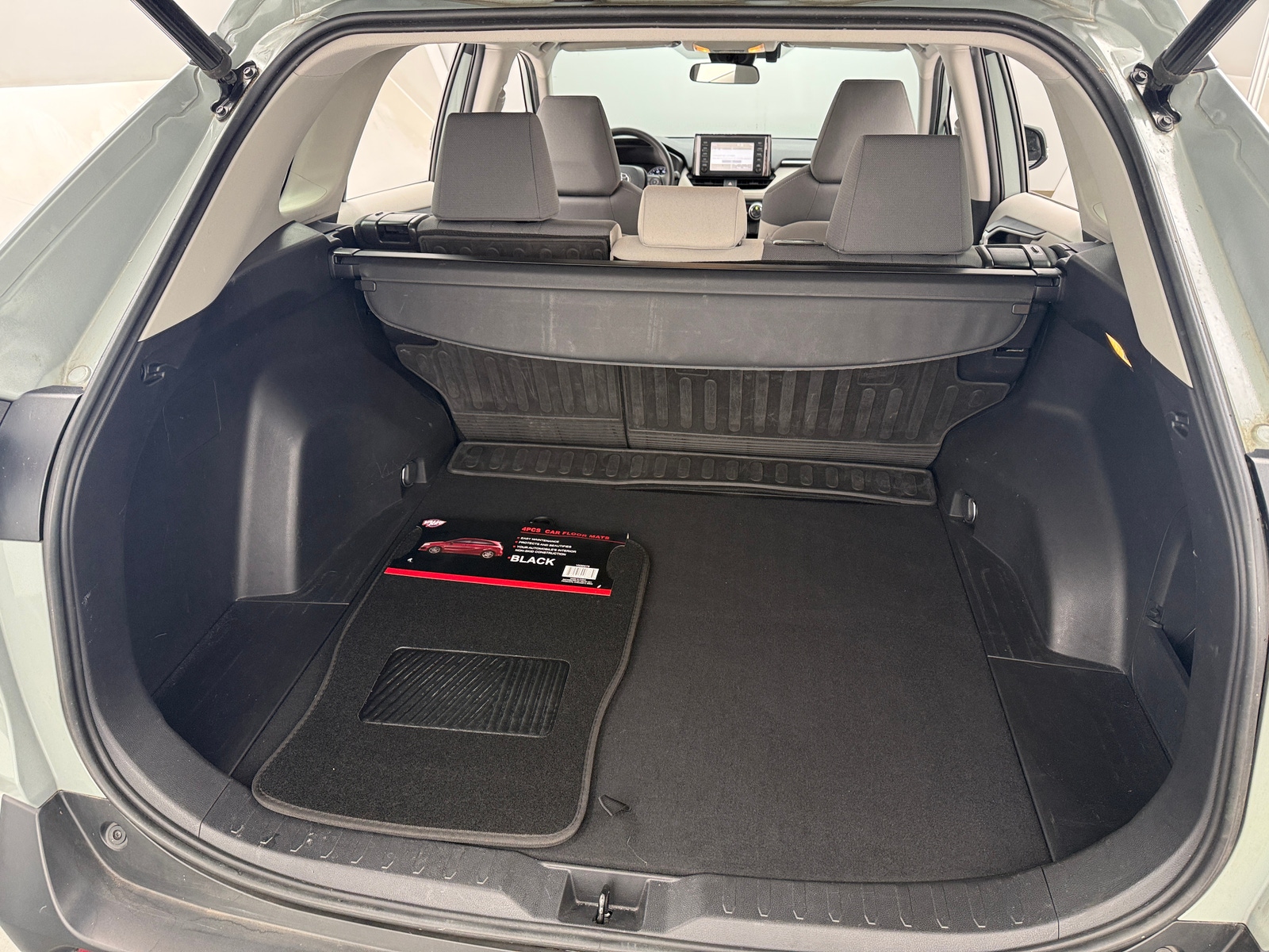 Thumbnail: 2019 Toyota RAV4 - 7