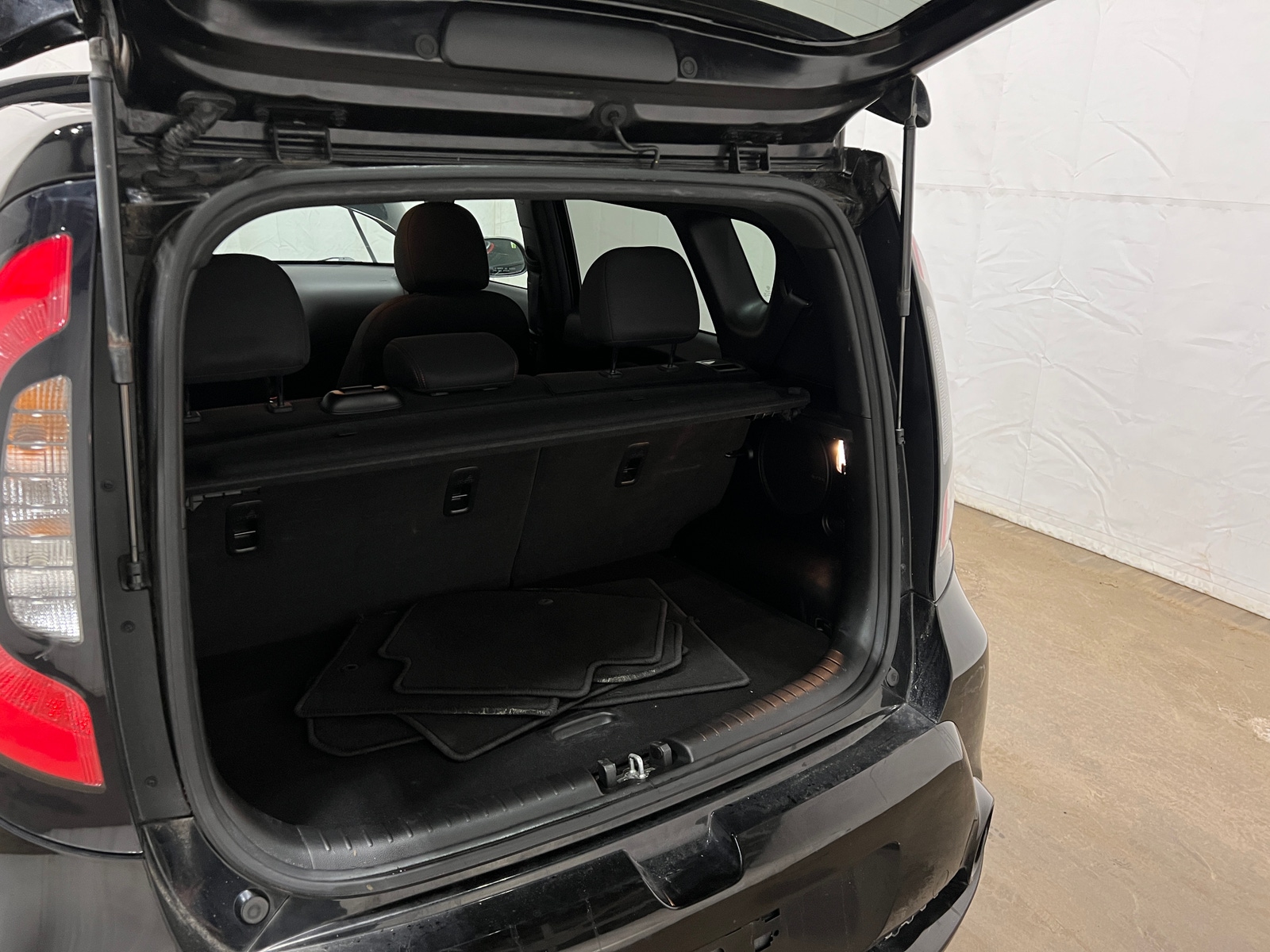 Thumbnail: 2016 Kia Soul - 7