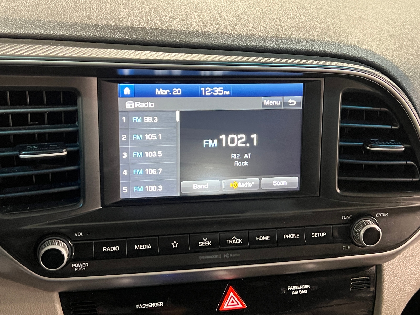 Thumbnail: 2020 Hyundai Elantra - 4