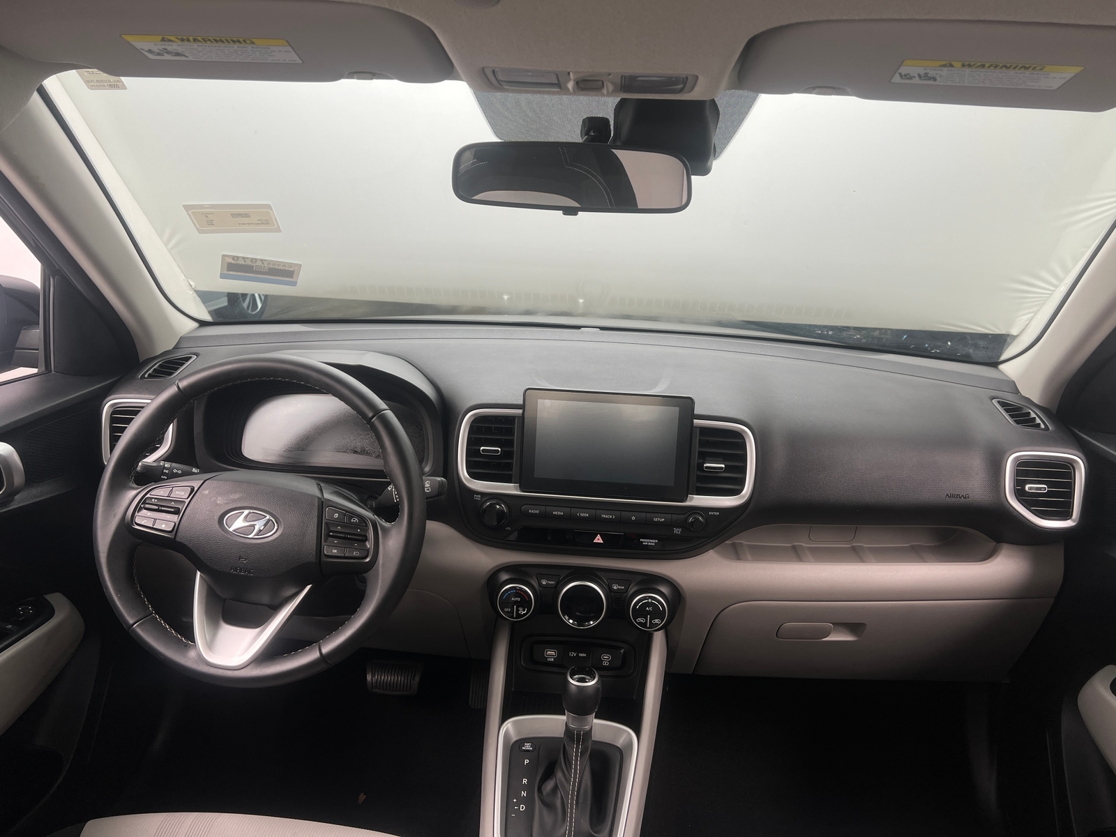 Thumbnail: 2023 Hyundai Venue - 3