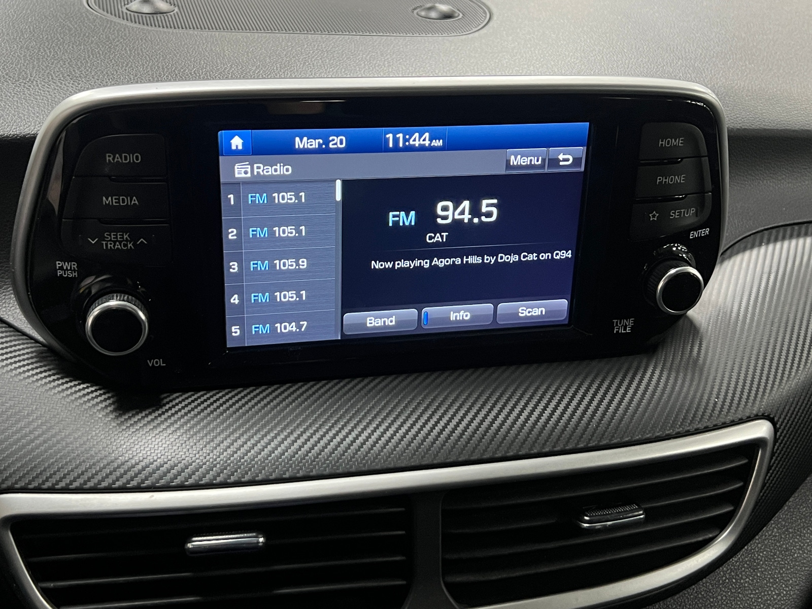 Thumbnail: 2019 Hyundai Tucson - 4