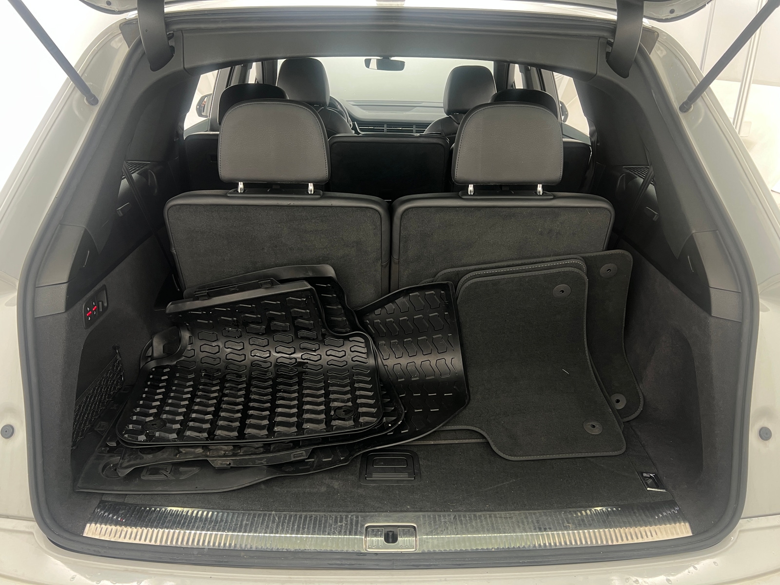 Thumbnail: 2018 Audi Q7 - 6