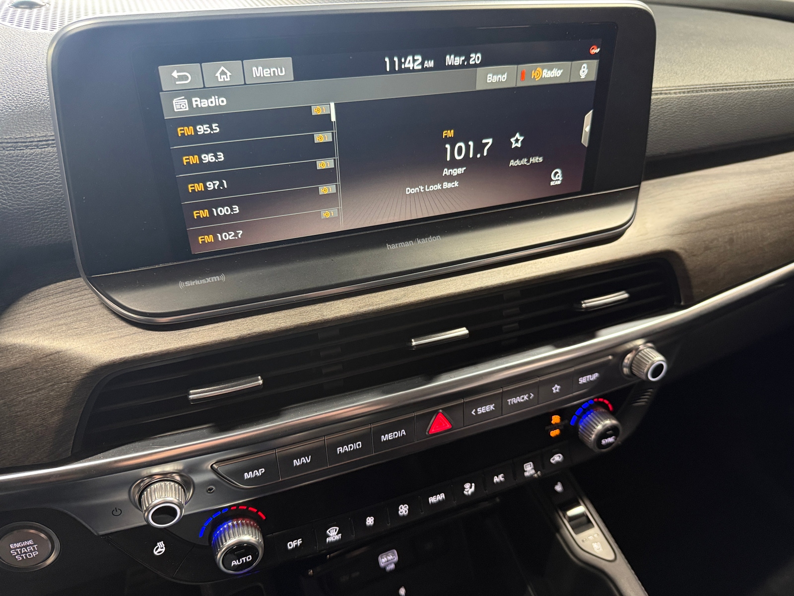 Thumbnail: 2020 Kia Telluride - 3