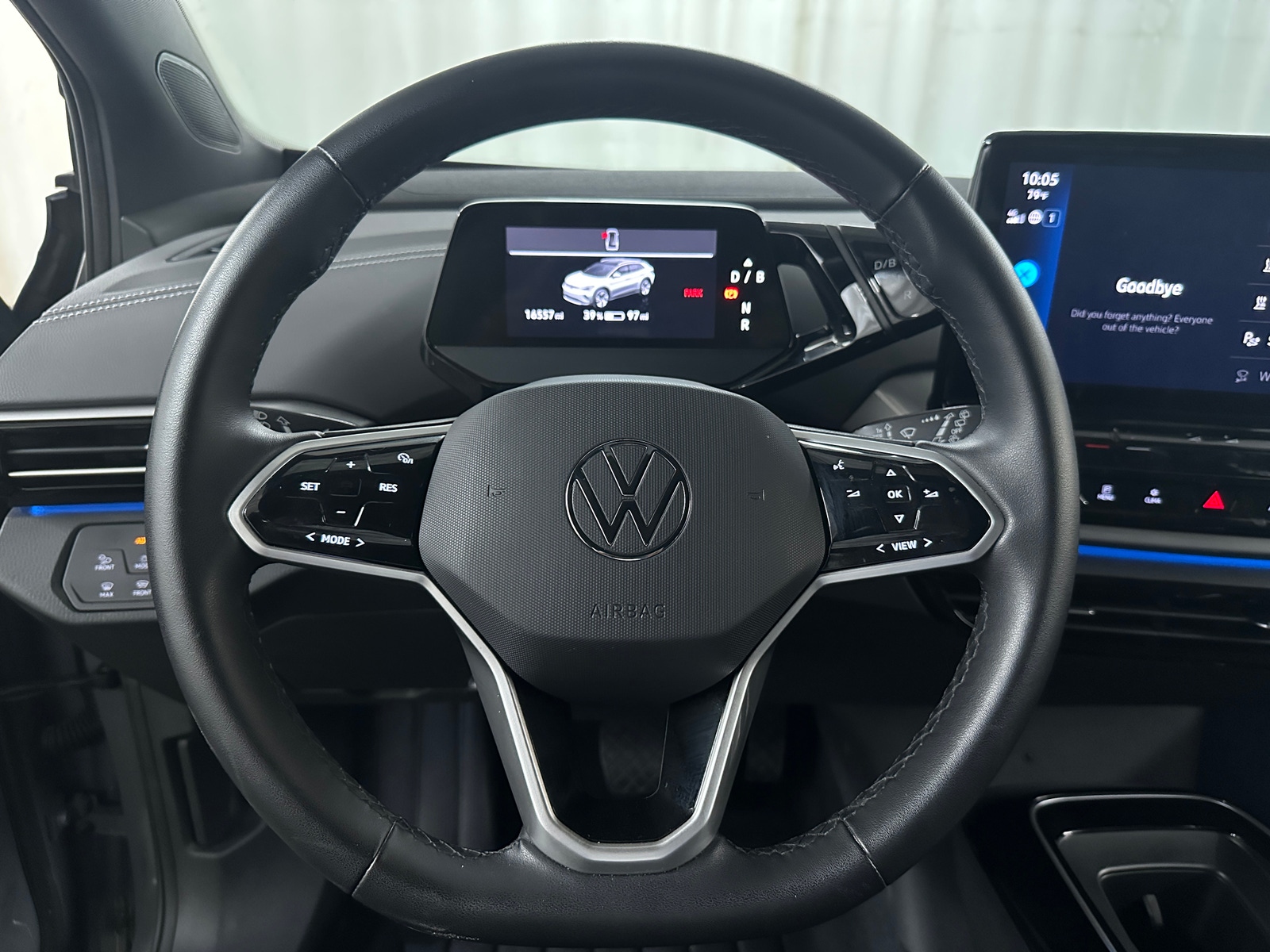 Thumbnail: 2023 Volkswagen ID.4 - 4