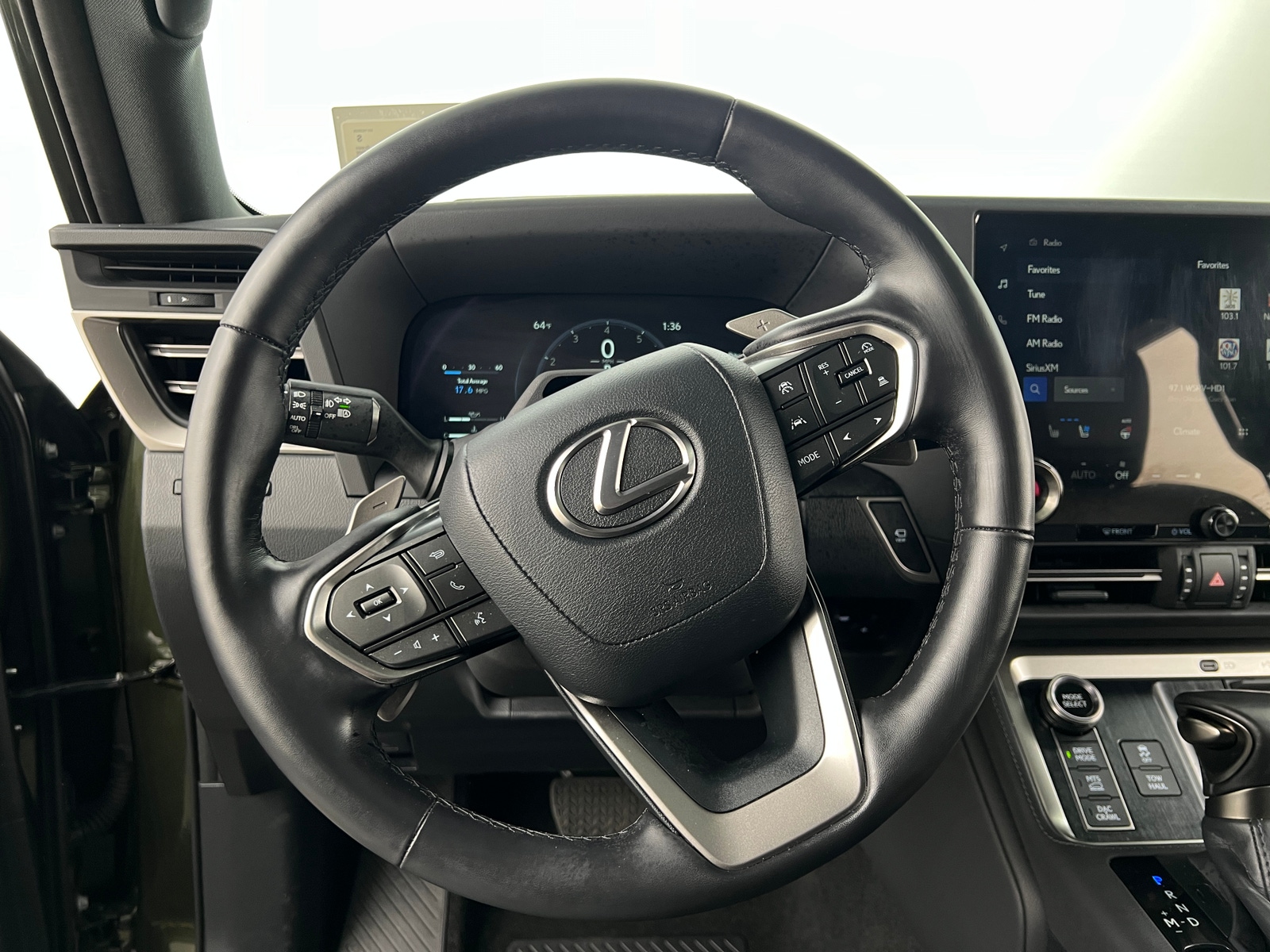 Thumbnail: 2024 Lexus GX - 4