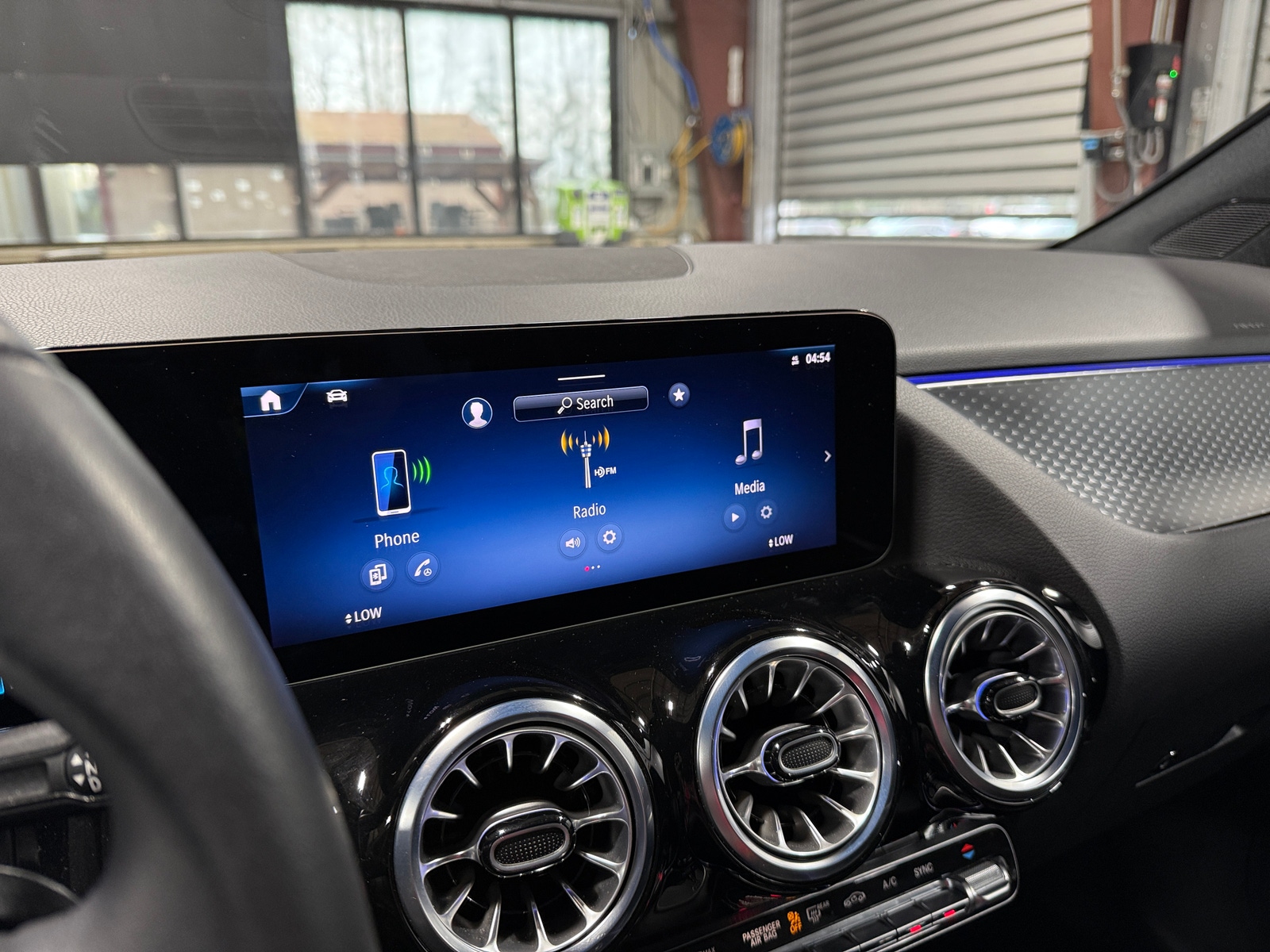 Thumbnail: 2025 Mercedes-Benz GLA - 3