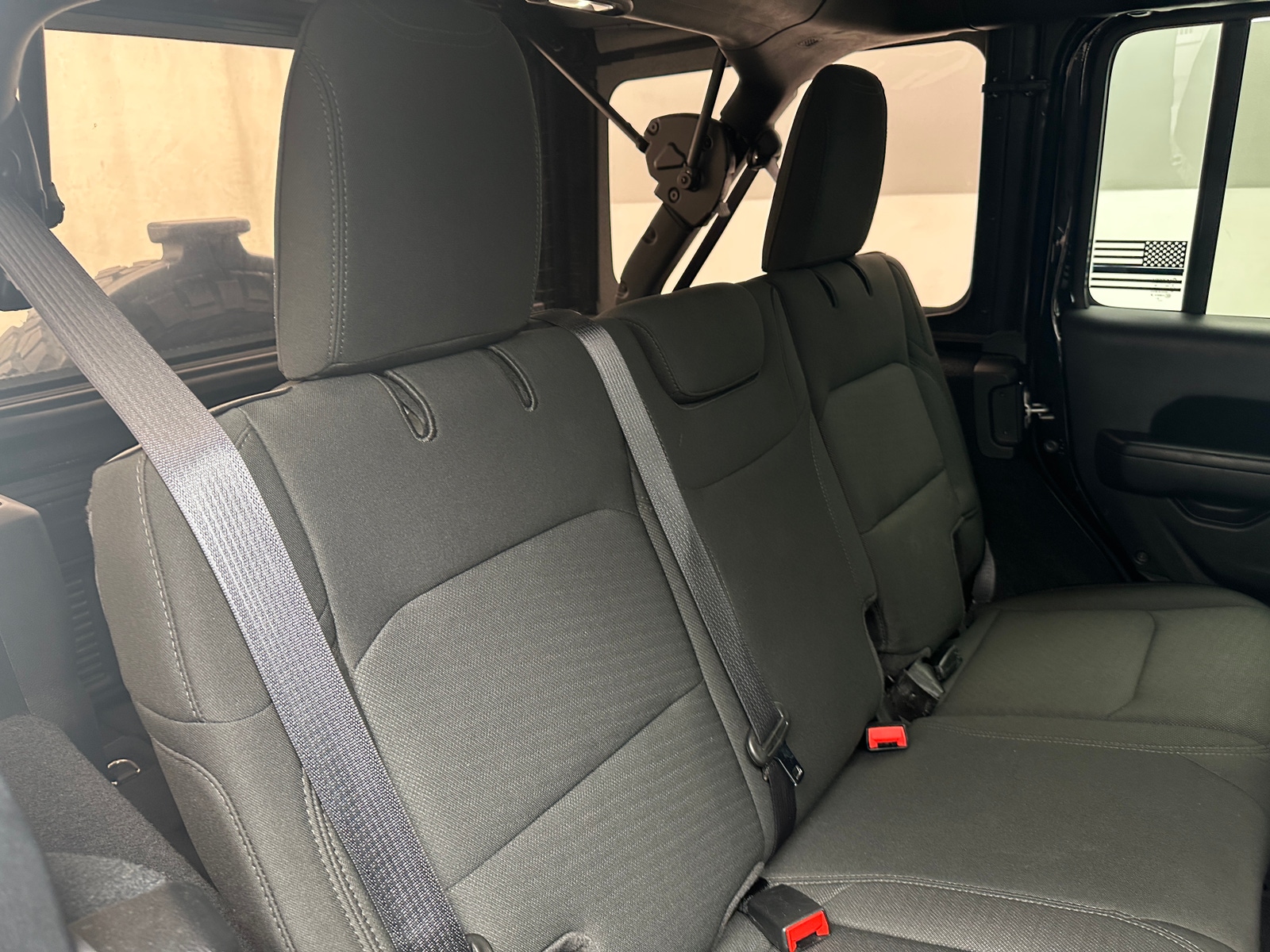 Thumbnail: 2022 Jeep Wrangler - 6