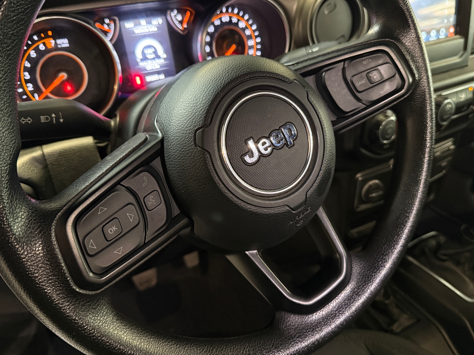 Thumbnail: 2022 Jeep Wrangler - 5