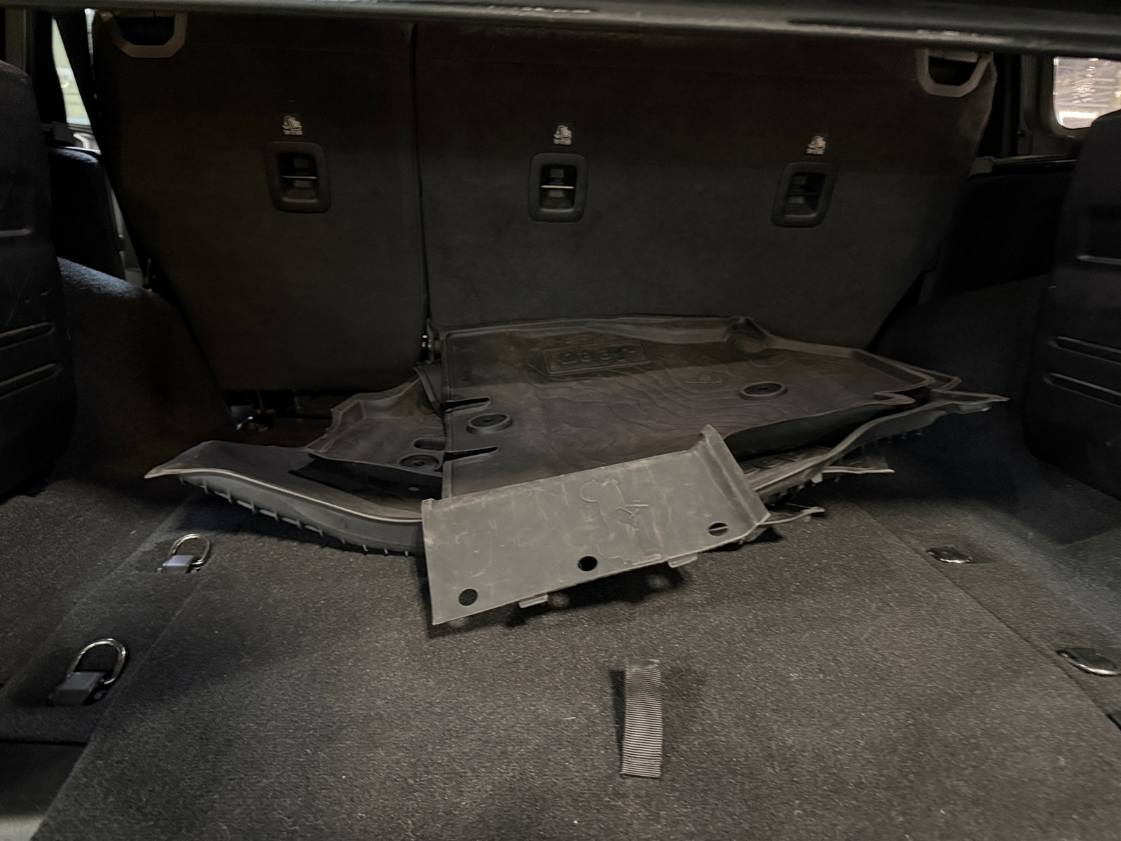 Thumbnail: 2022 Jeep Wrangler - 7