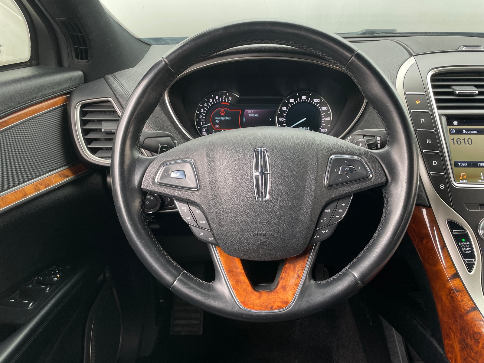 Thumbnail: 2016 Lincoln MKX - 4