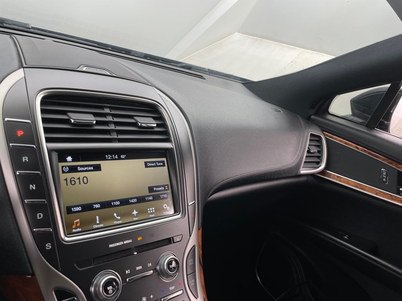 Thumbnail: 2016 Lincoln MKX - 3