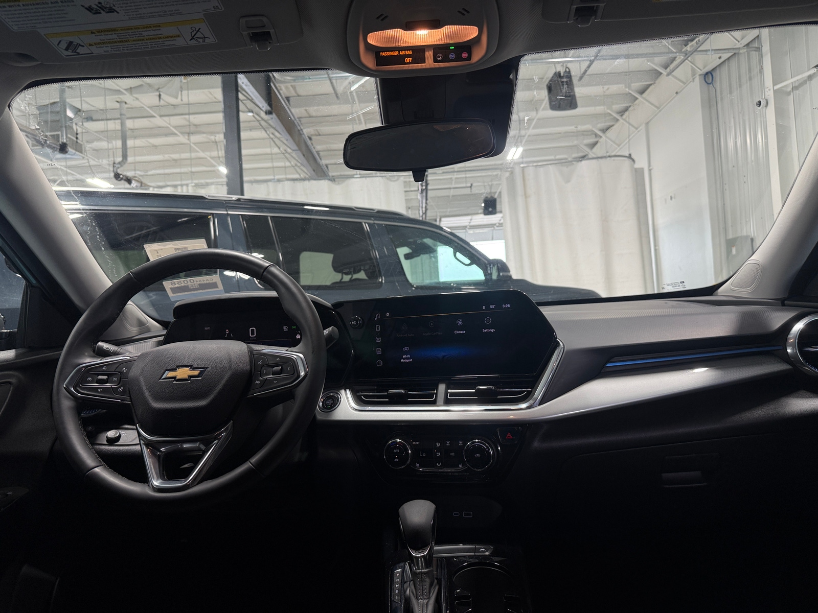 Thumbnail: 2025 Chevrolet Trax - 3