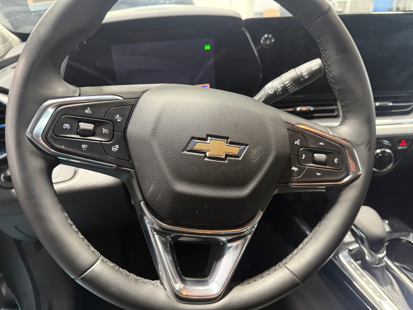 Thumbnail: 2025 Chevrolet Trax - 5