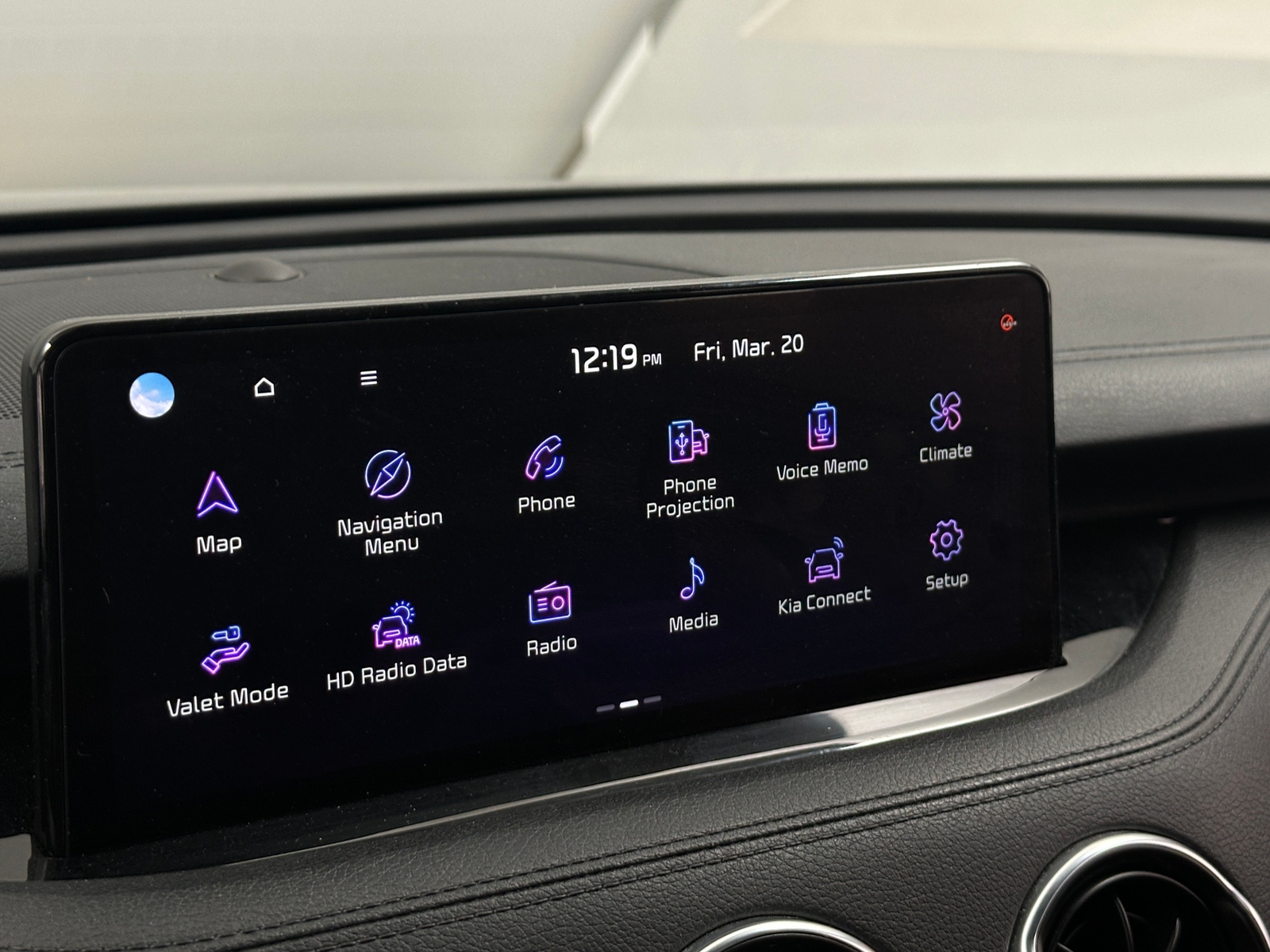 Thumbnail: 2023 Kia Stinger - 4