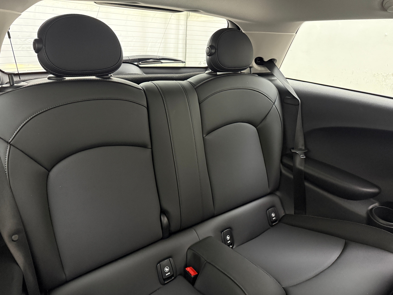 Thumbnail: 2021 MINI Cooper Hardtop - 5