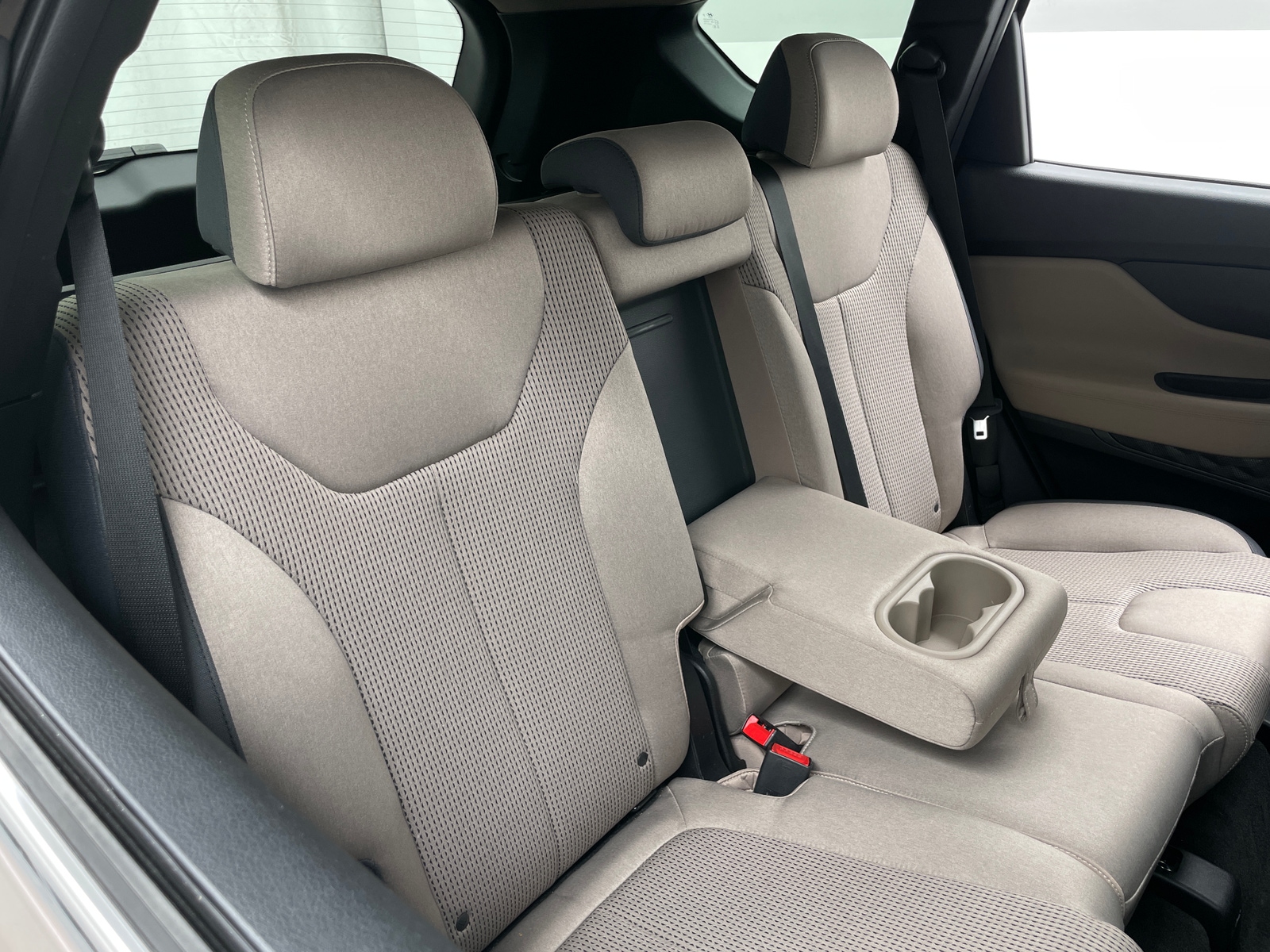 Thumbnail: 2020 Hyundai Santa Fe - 6