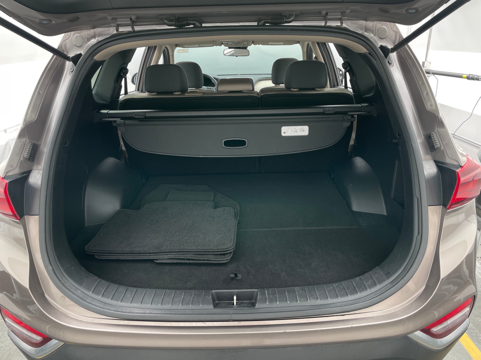 Thumbnail: 2020 Hyundai Santa Fe - 7