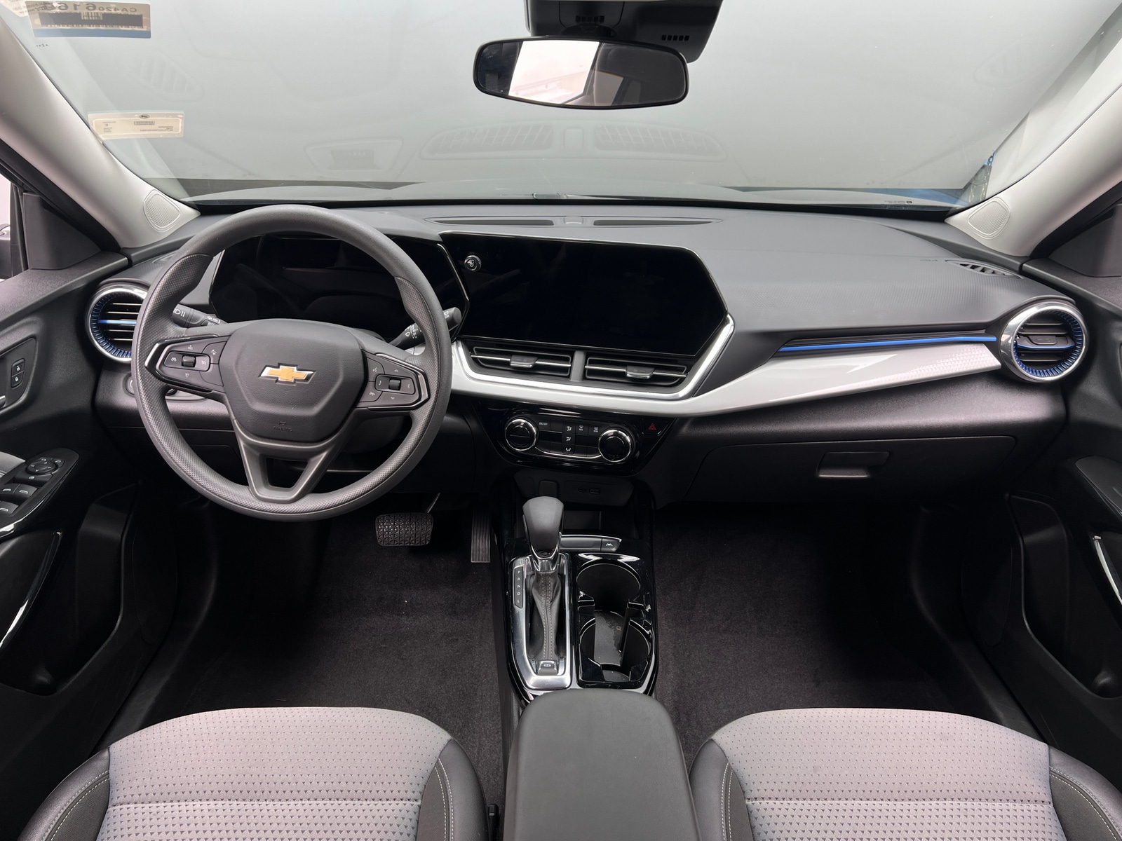 Thumbnail: 2025 Chevrolet Trax - 3