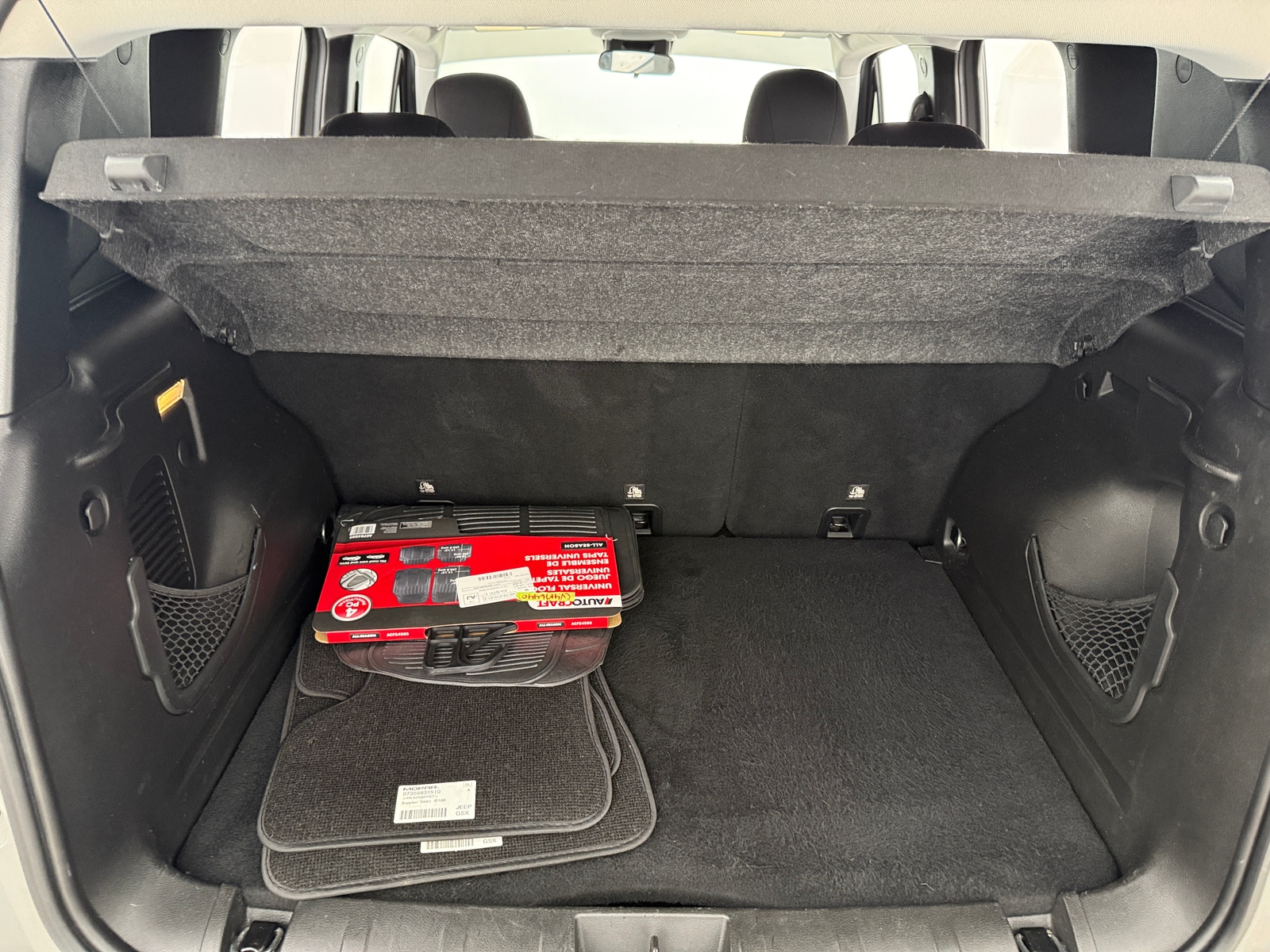 Thumbnail: 2020 Jeep Renegade - 7