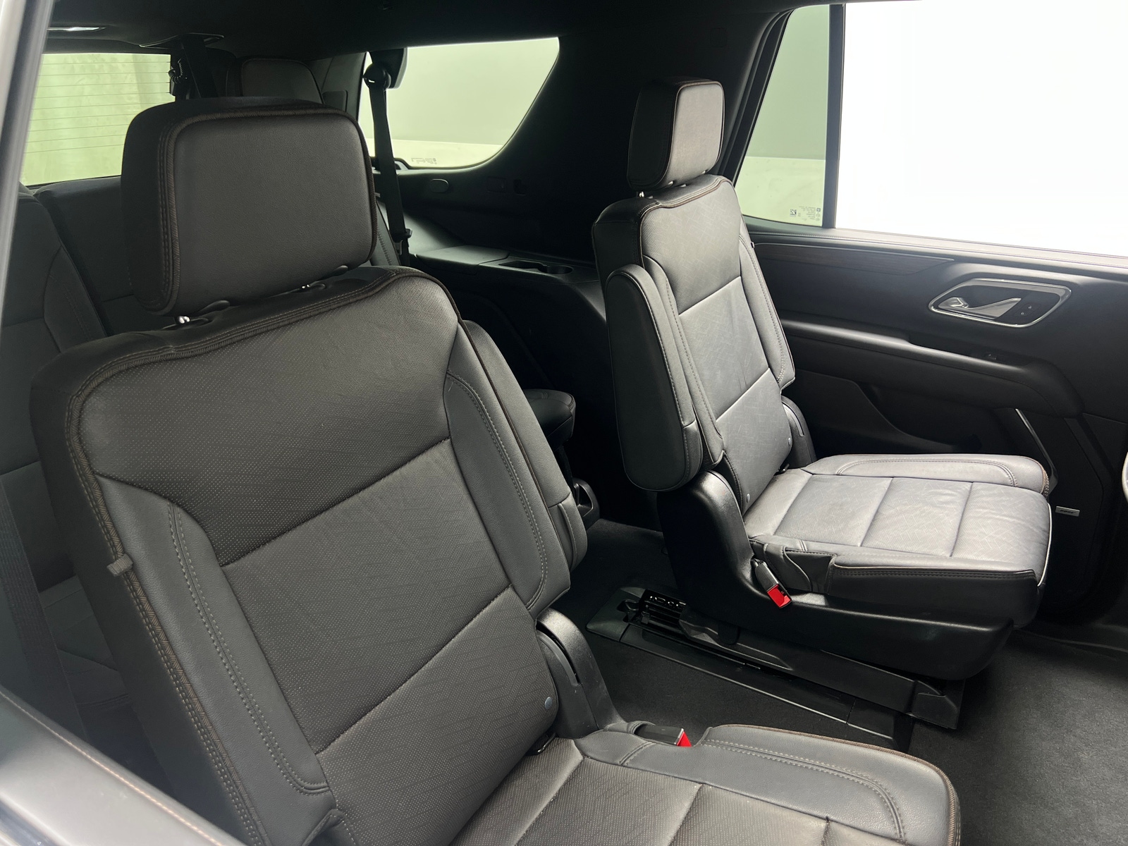 Thumbnail: 2023 Chevrolet Tahoe - 5