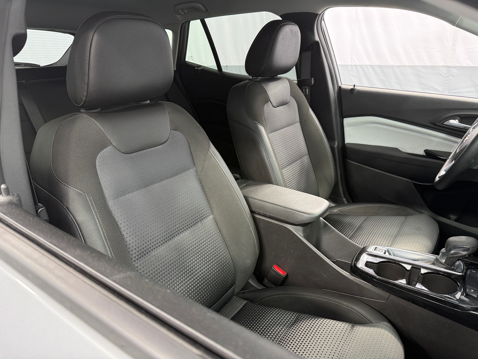 Thumbnail: 2024 Chevrolet Trax - 2