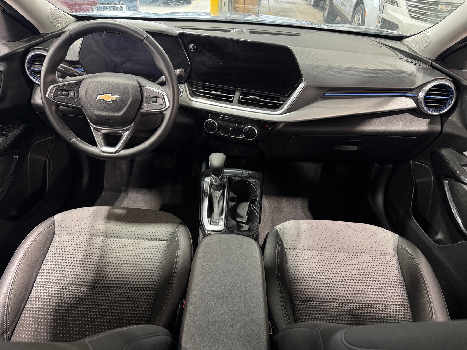 Thumbnail: 2024 Chevrolet Trax - 3