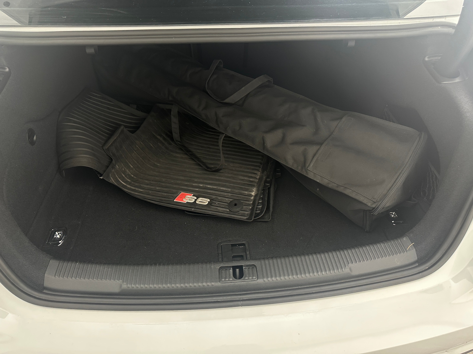 Thumbnail: 2018 Audi S6 - 6