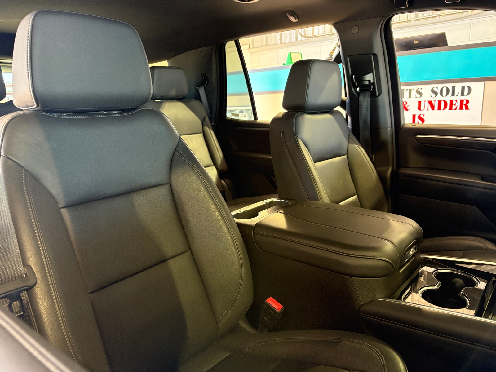 Thumbnail: 2025 Chevrolet Tahoe - 2