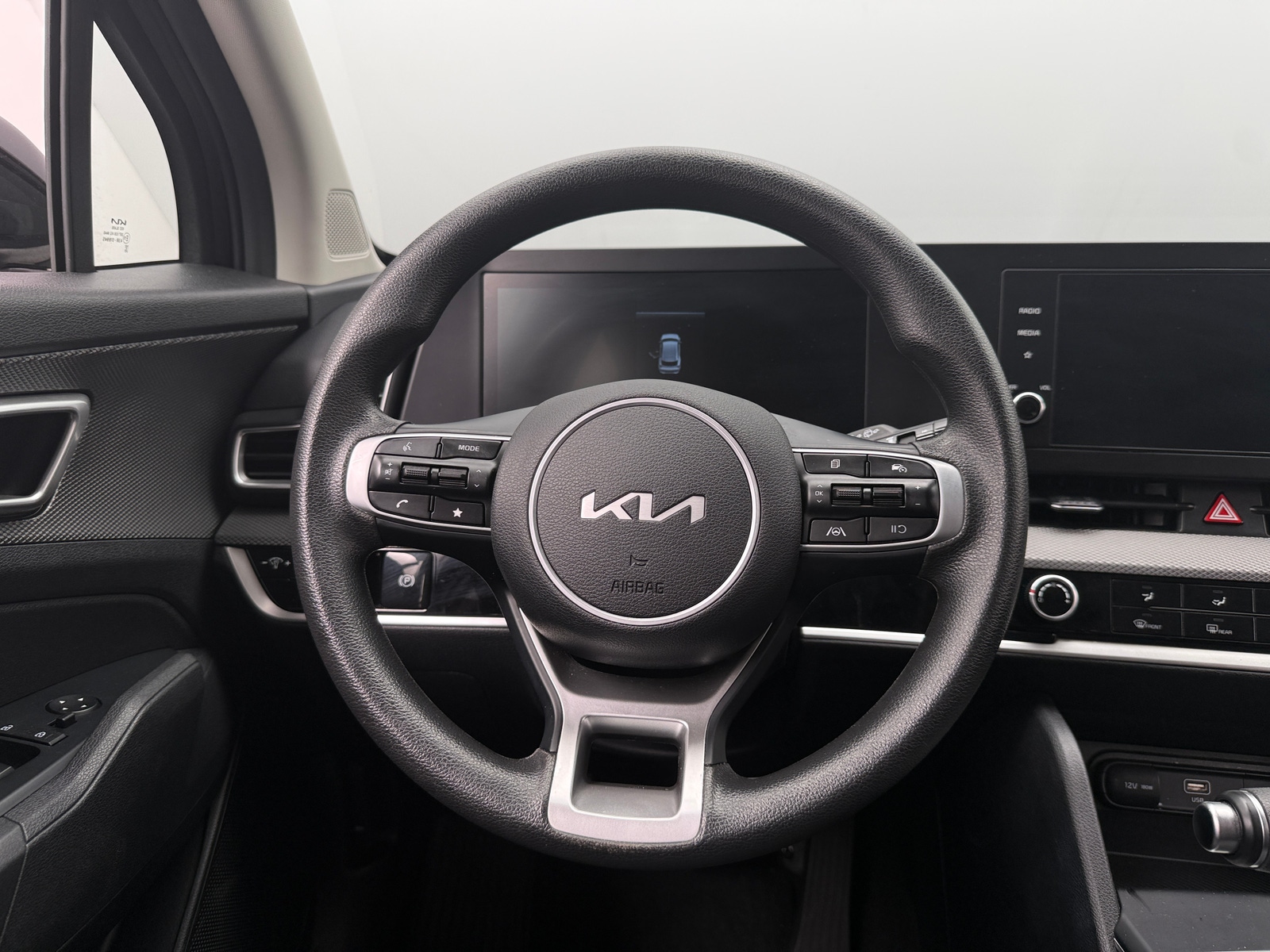 Thumbnail: 2025 Kia Sportage - 5