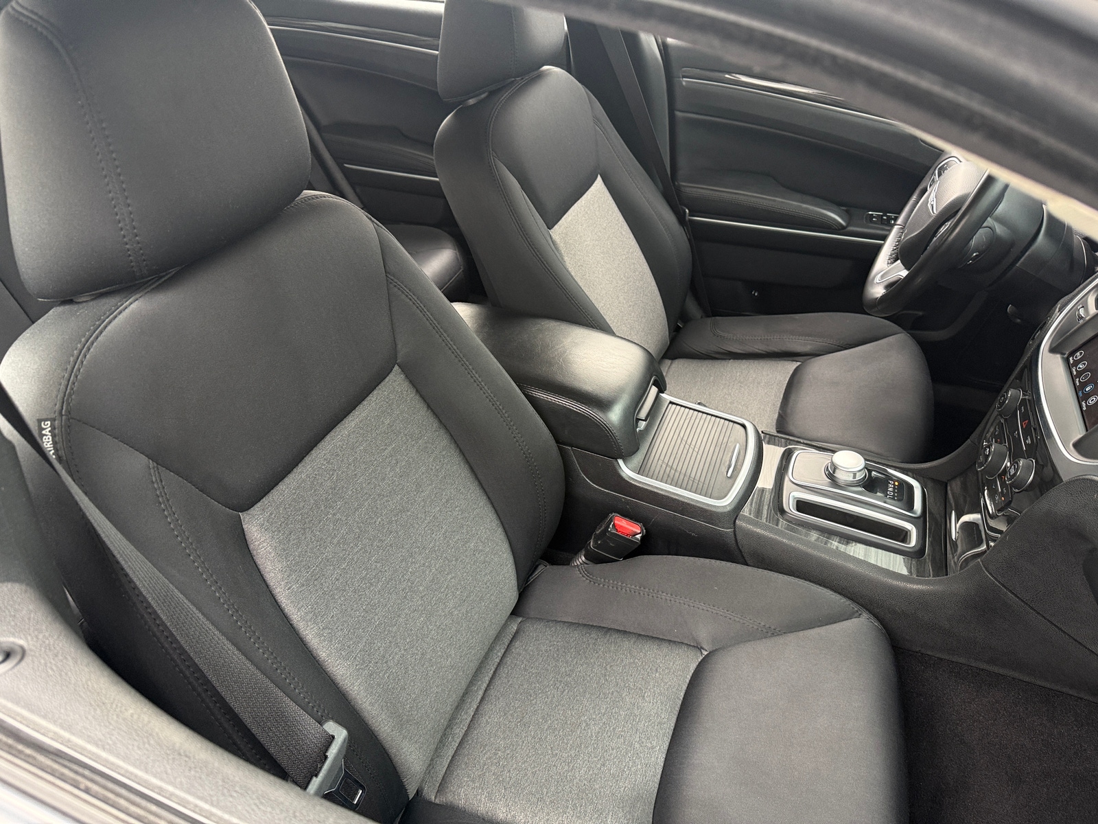 Thumbnail: 2021 Chrysler 300 - 2