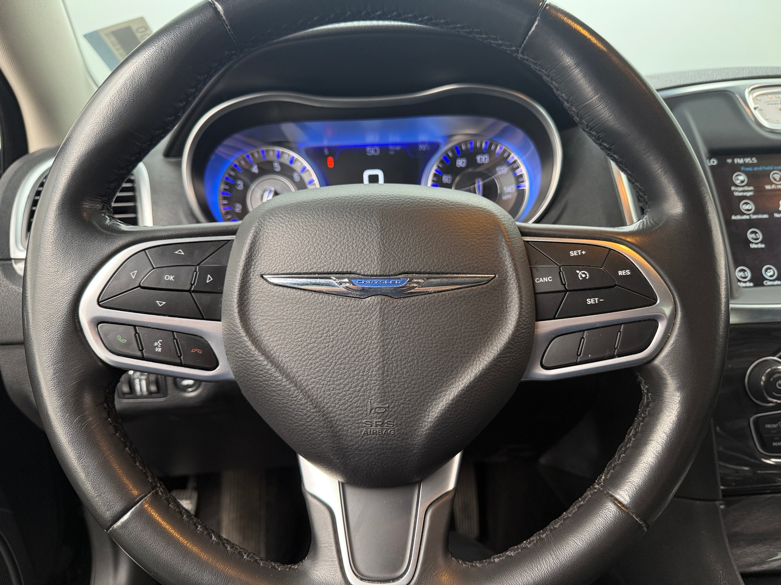 Thumbnail: 2021 Chrysler 300 - 5