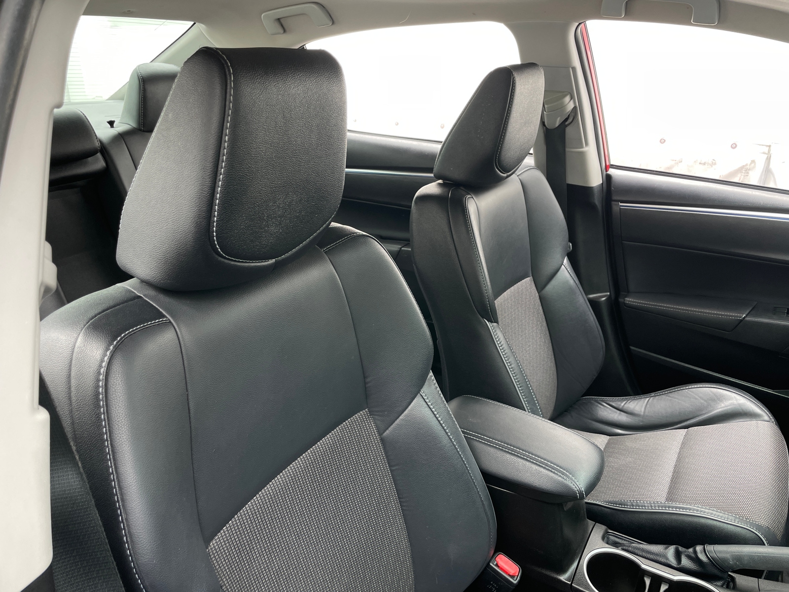 Thumbnail: 2015 Toyota Corolla - 2