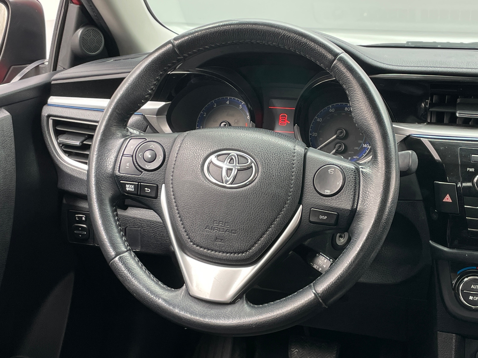 Thumbnail: 2015 Toyota Corolla - 5