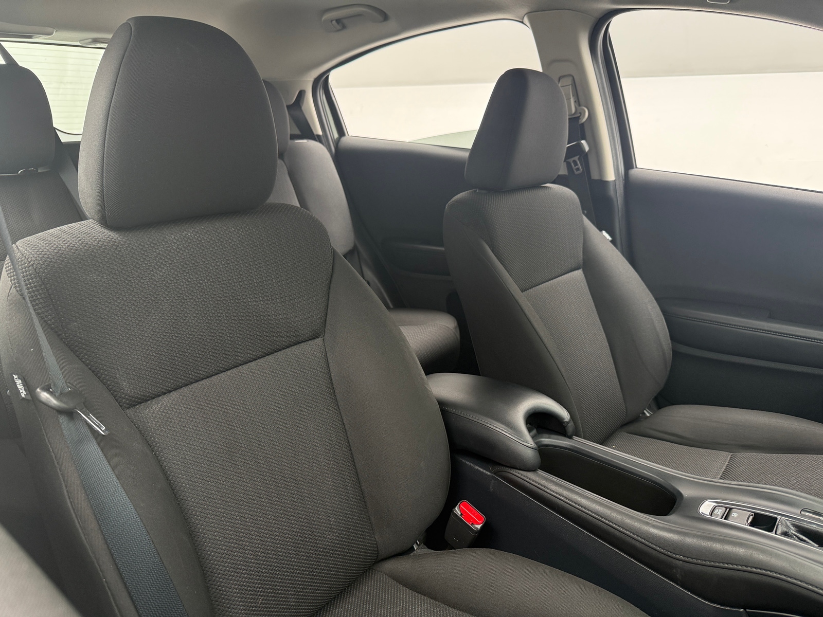 Thumbnail: 2017 Honda HR-V - 2
