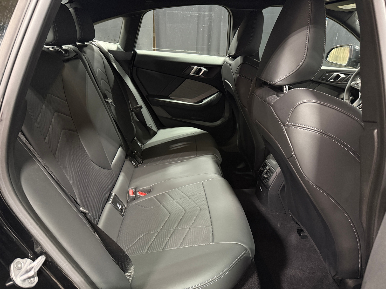 Thumbnail: 2025 BMW 2 Series - 5