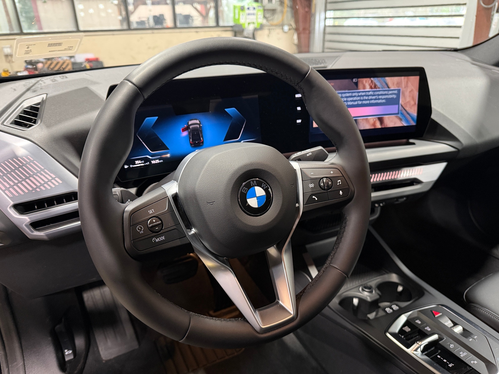 Thumbnail: 2025 BMW 2 Series - 4