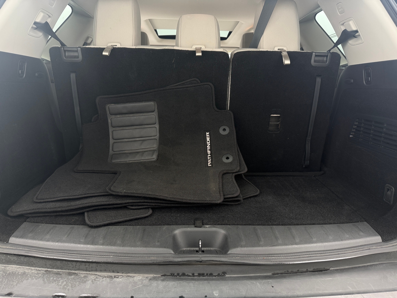 Thumbnail: 2024 Nissan Pathfinder - 7