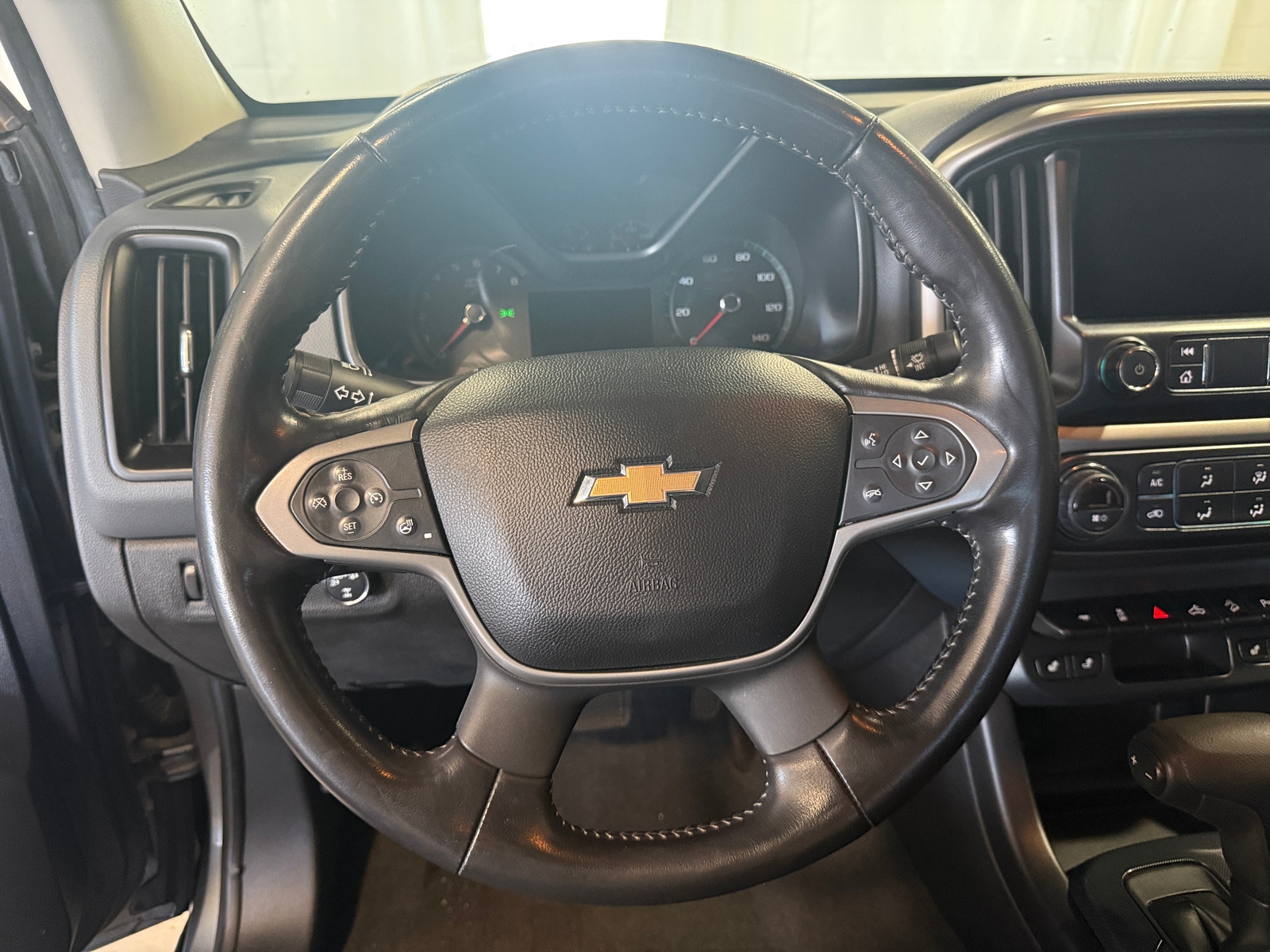 Thumbnail: 2019 Chevrolet Colorado - 4