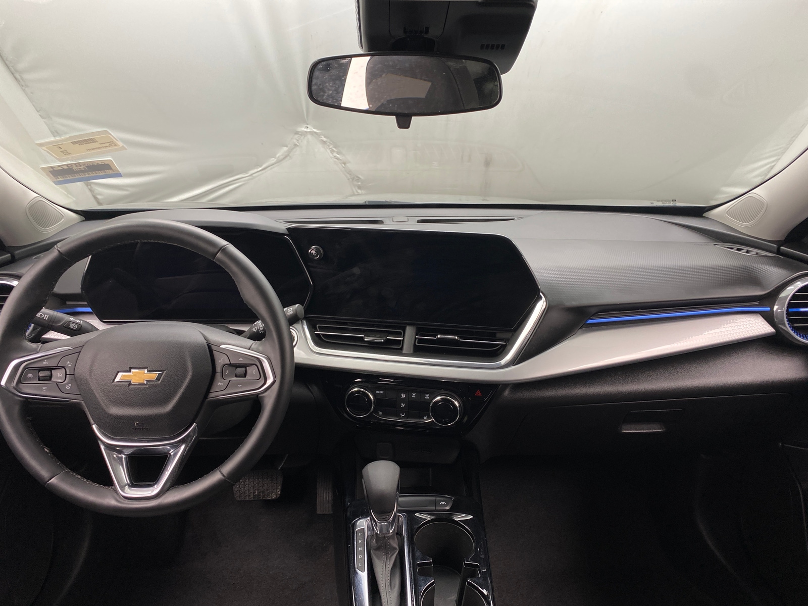 Thumbnail: 2025 Chevrolet Trax - 3