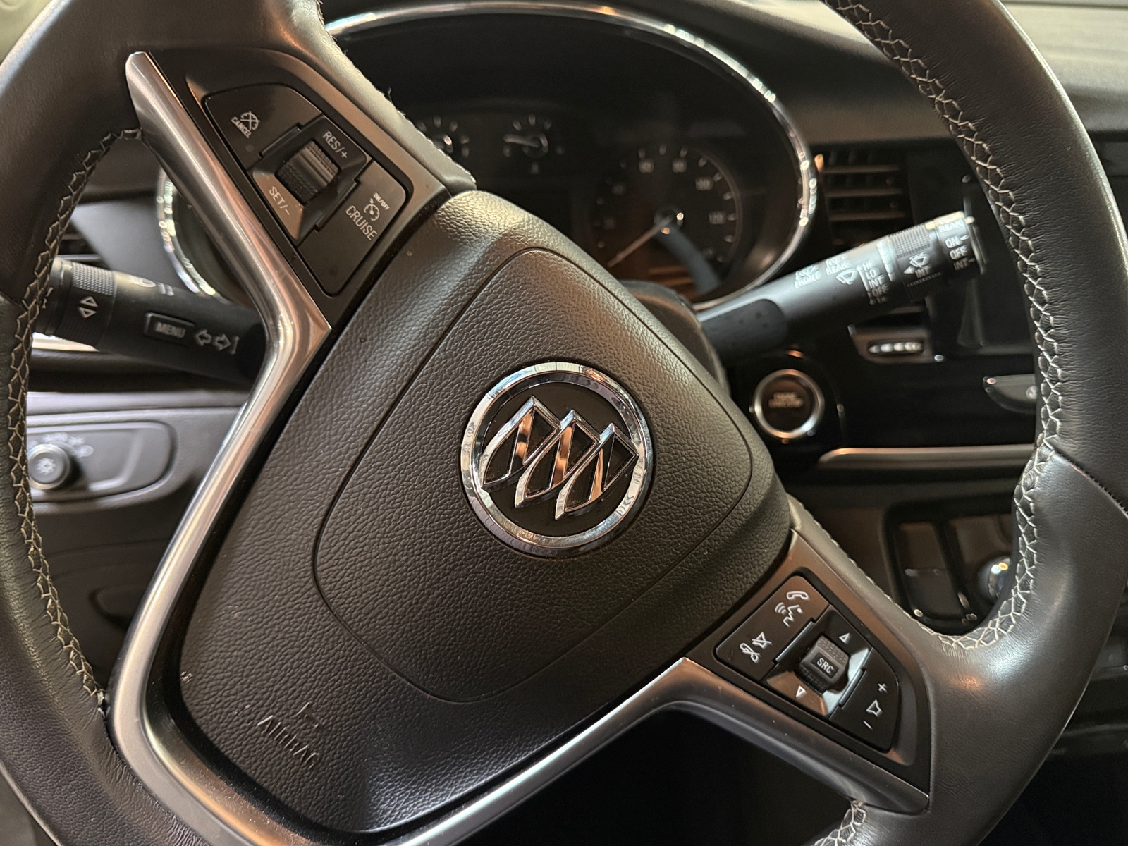 Thumbnail: 2022 Buick Encore - 5