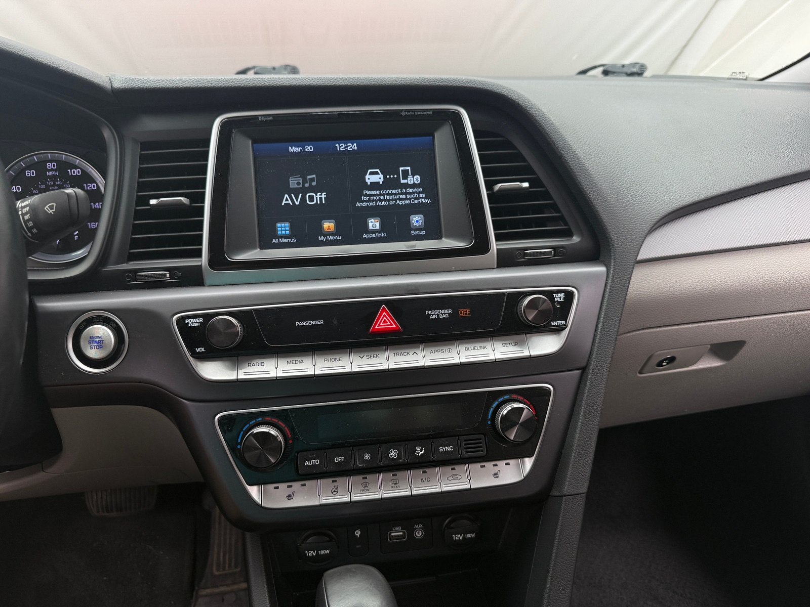 Thumbnail: 2019 Hyundai Sonata - 4