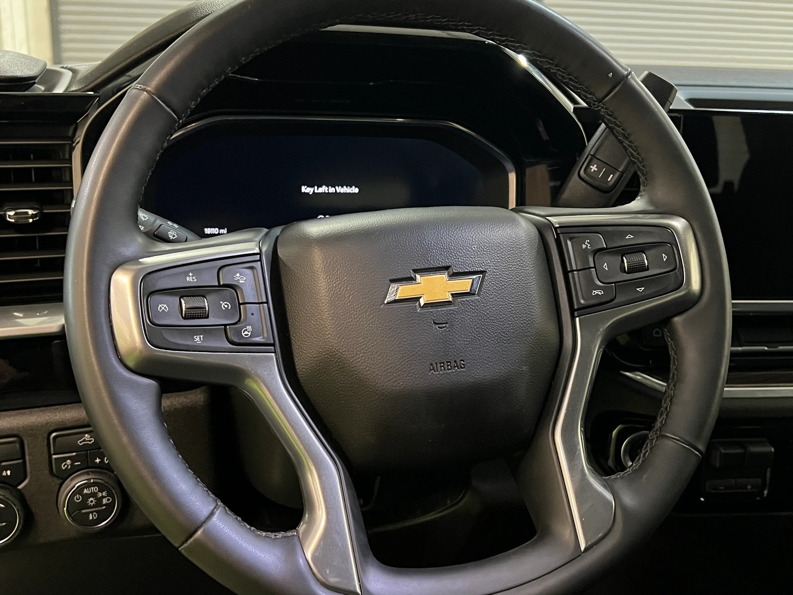 Thumbnail: 2025 Chevrolet Silverado 2500 - 5