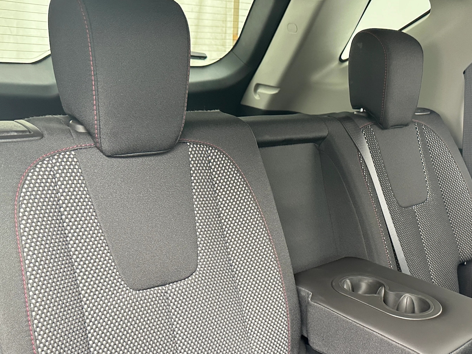 Thumbnail: 2017 Chevrolet Equinox - 6