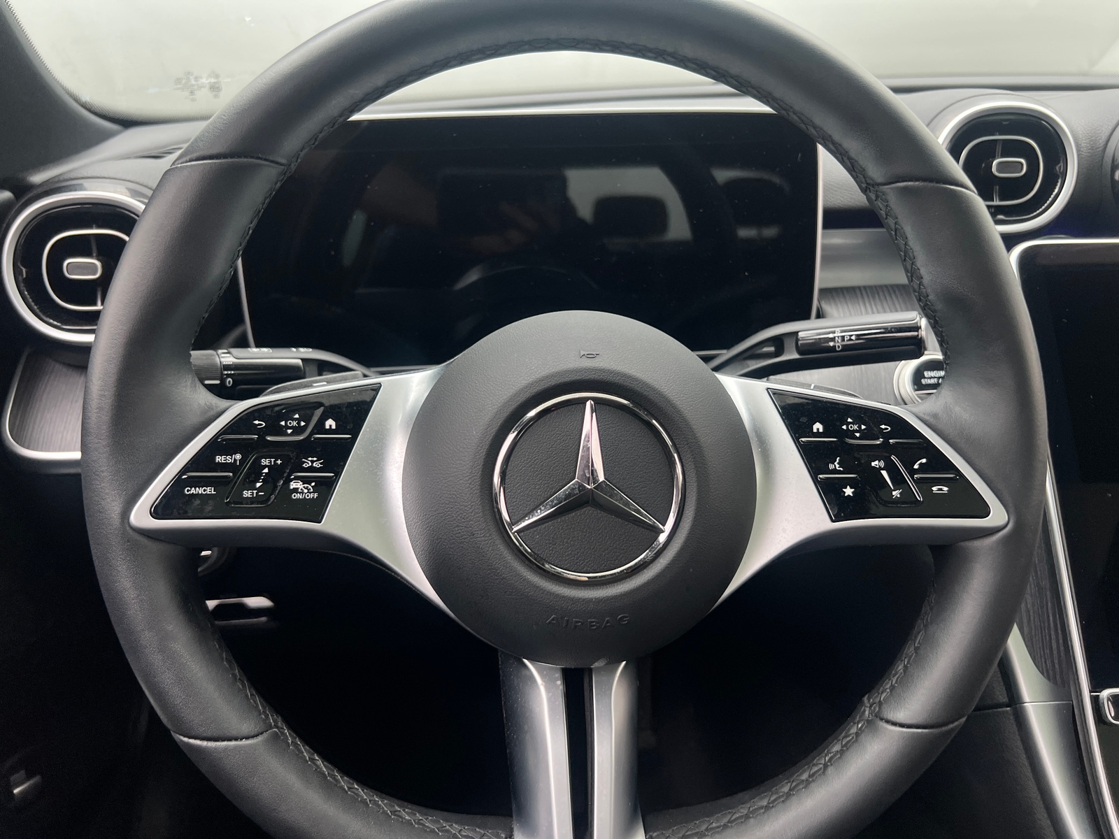 Thumbnail: 2025 Mercedes-Benz C-Class - 4