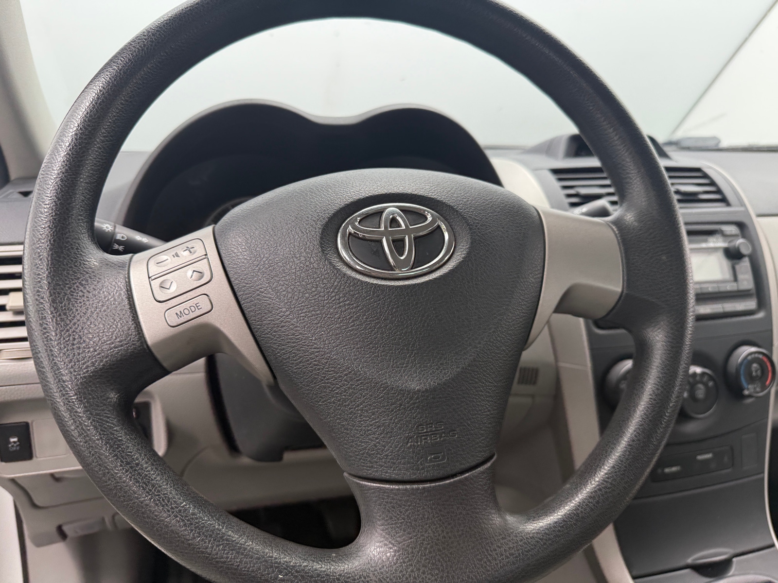 Thumbnail: 2013 Toyota Corolla - 5