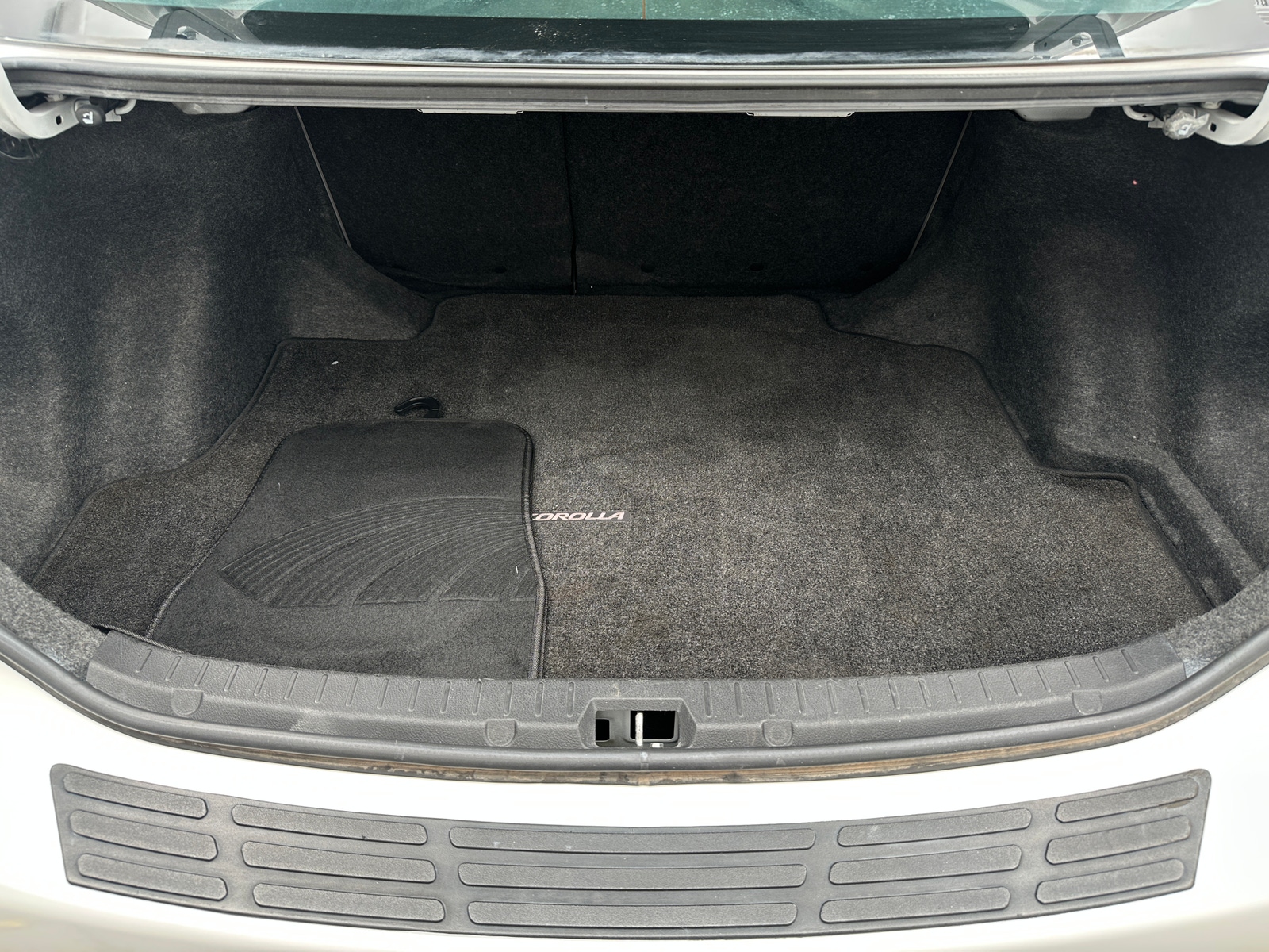 Thumbnail: 2013 Toyota Corolla - 7