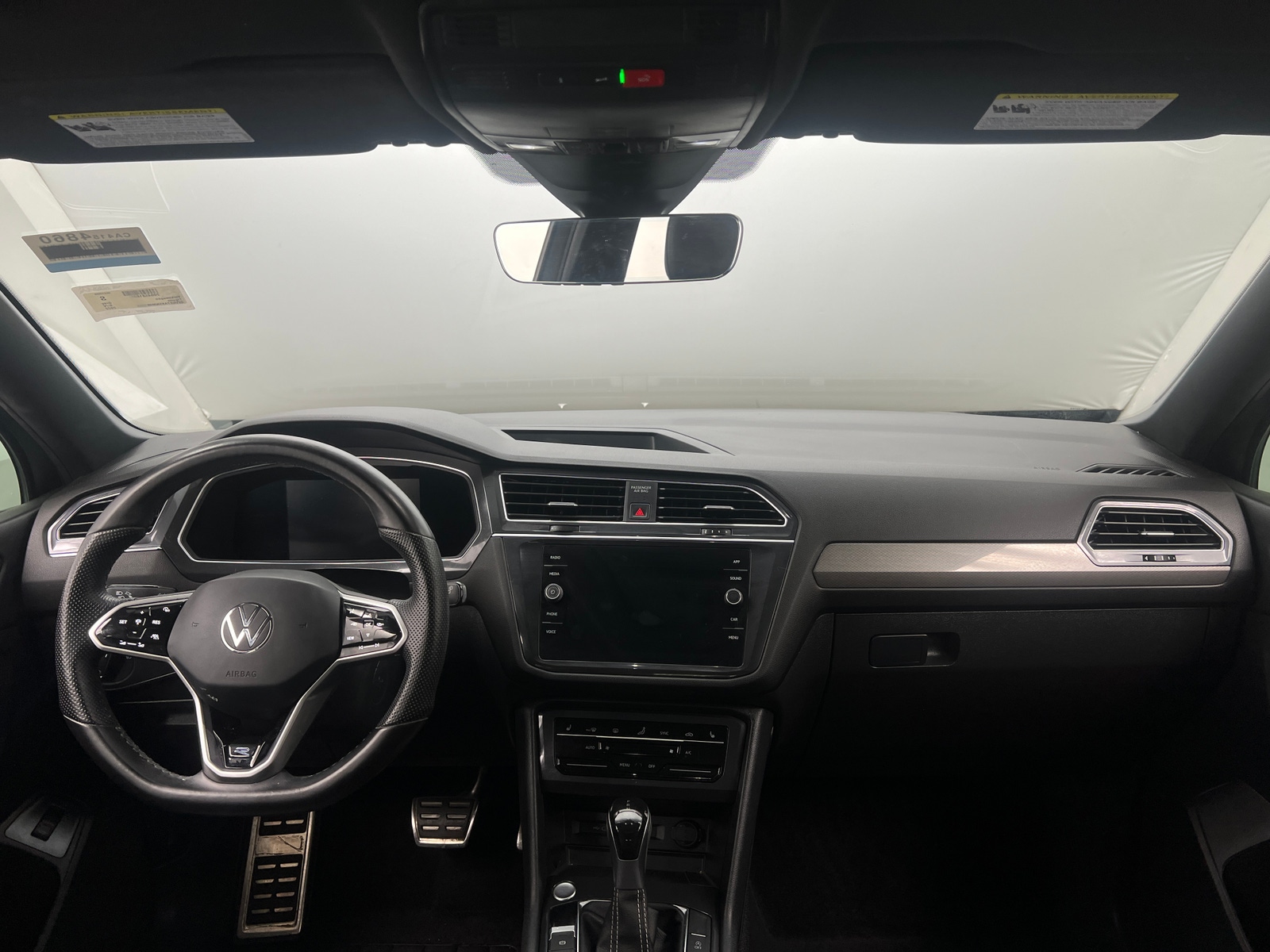 Thumbnail: 2022 Volkswagen Tiguan - 2