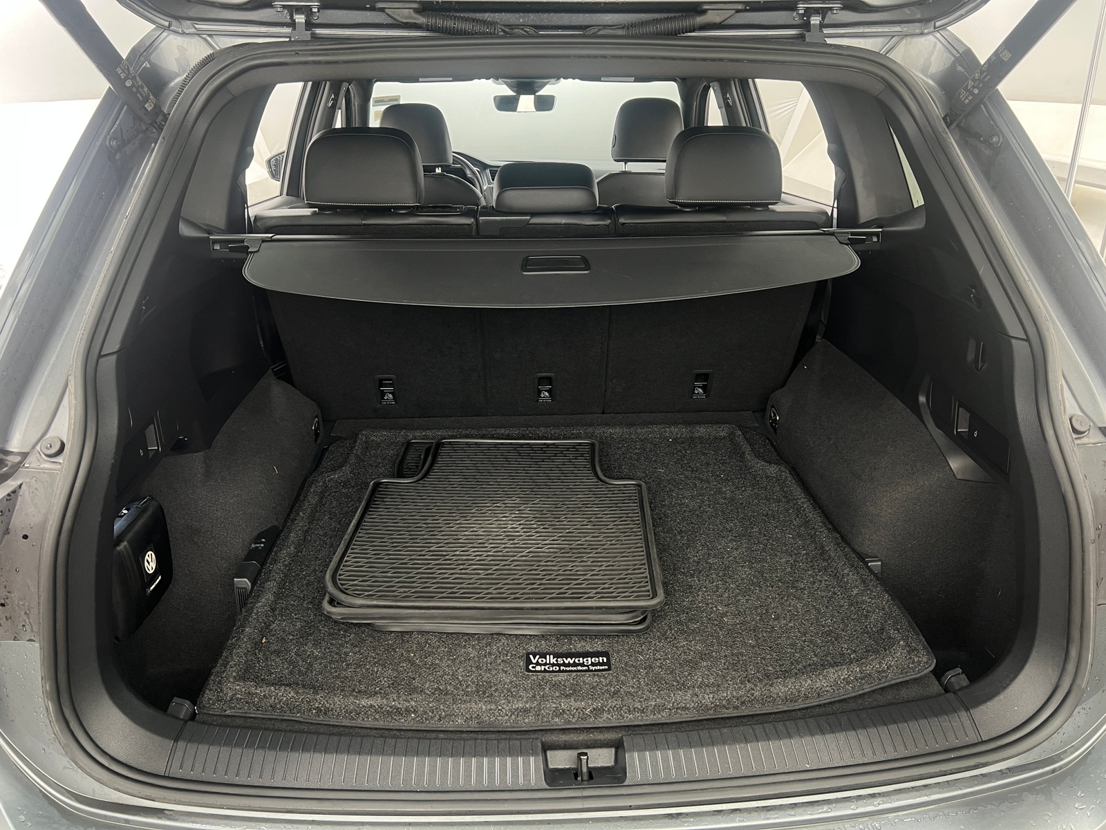 Thumbnail: 2022 Volkswagen Tiguan - 6