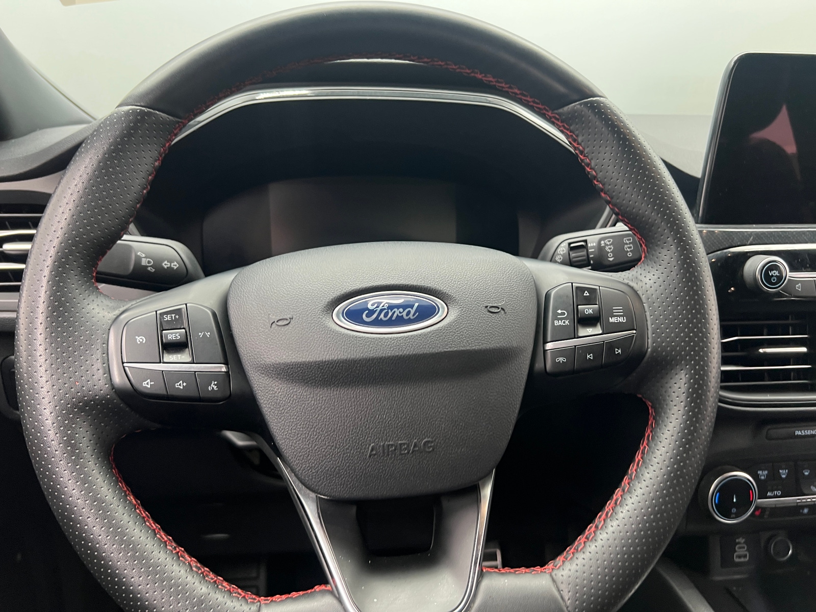 Thumbnail: 2024 Ford Escape - 4