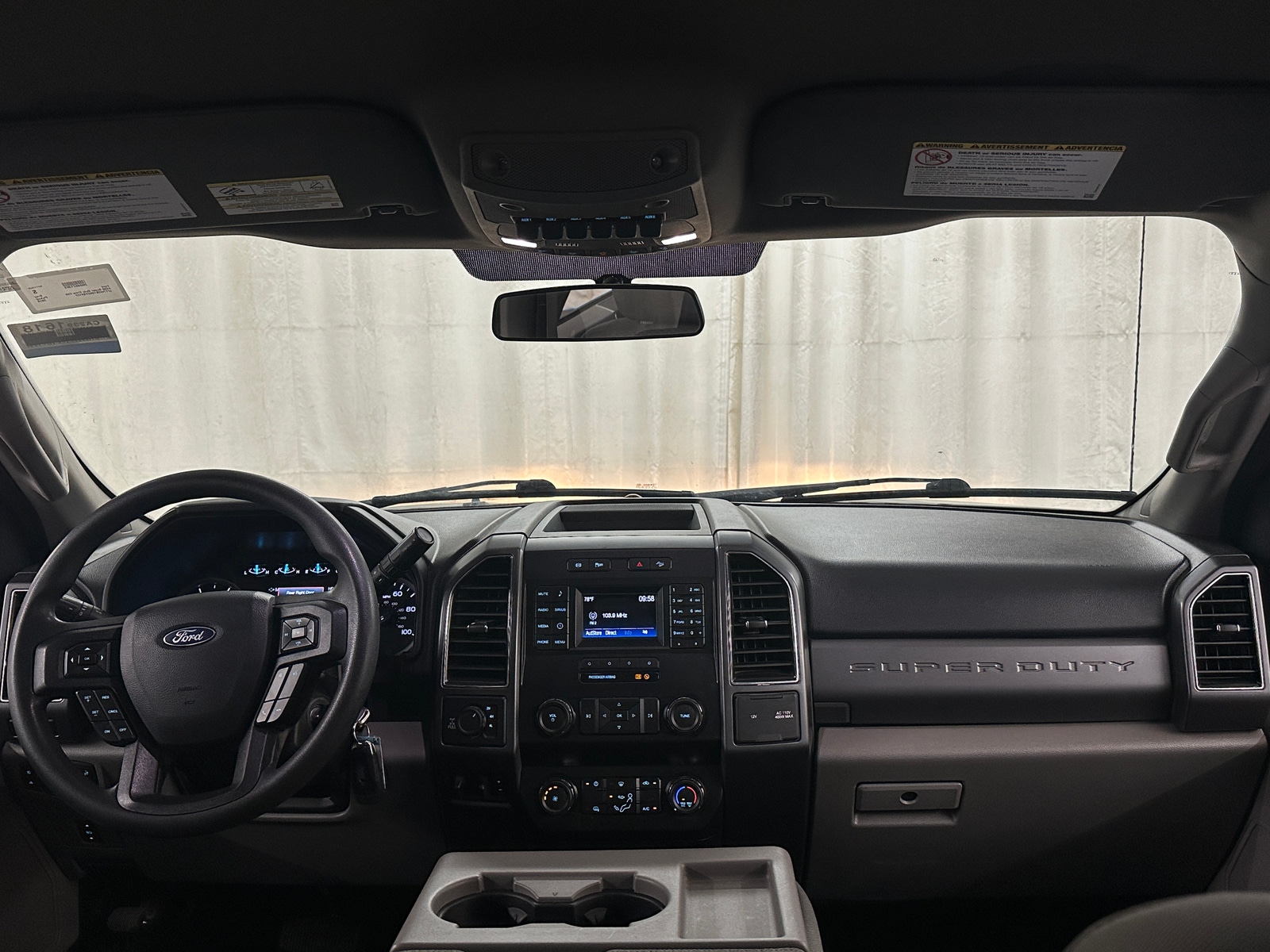 Thumbnail: 2019 Ford Econoline - 3